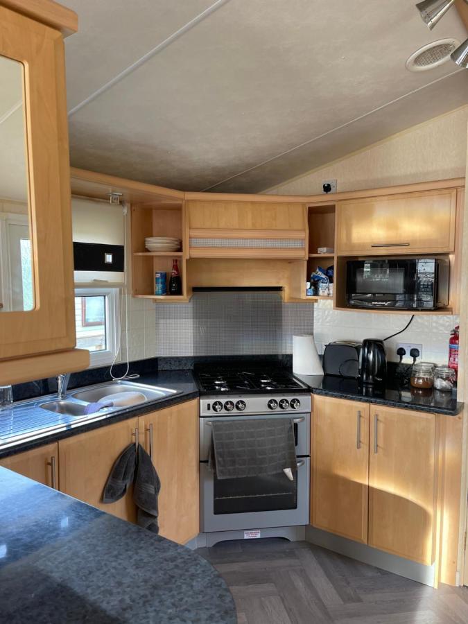 Immaculate 2-Bed Static Caravan At Monrieth Newton Stewart Exterior photo