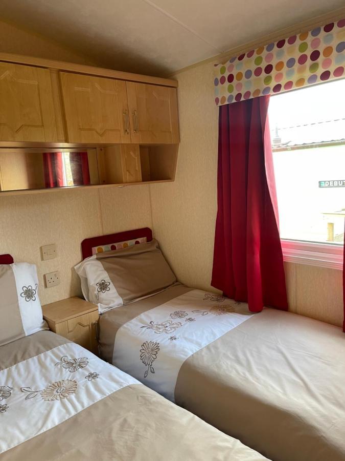 Immaculate 2-Bed Static Caravan At Monrieth Newton Stewart Exterior photo